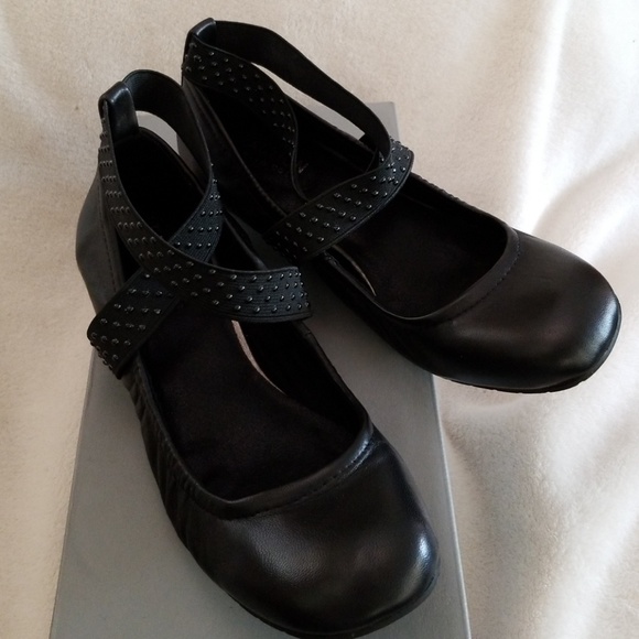 kenneth cole reaction ballet flats